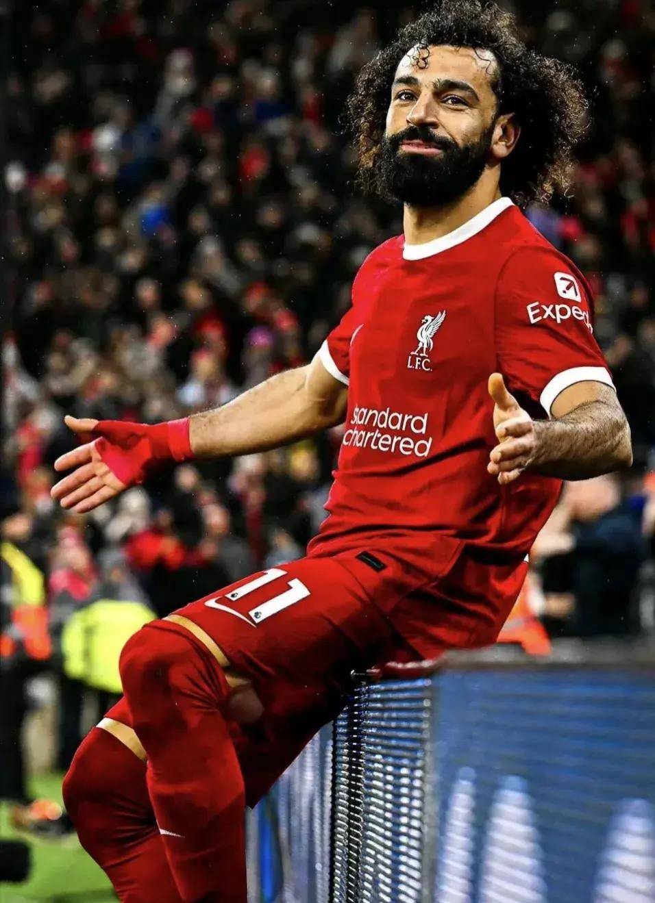 爱游戏中国-关于萨拉赫迎来二十赛季出色发挥，西班牙队观众热烈欢呼！热度持续攀升的信息-爱游戏中国