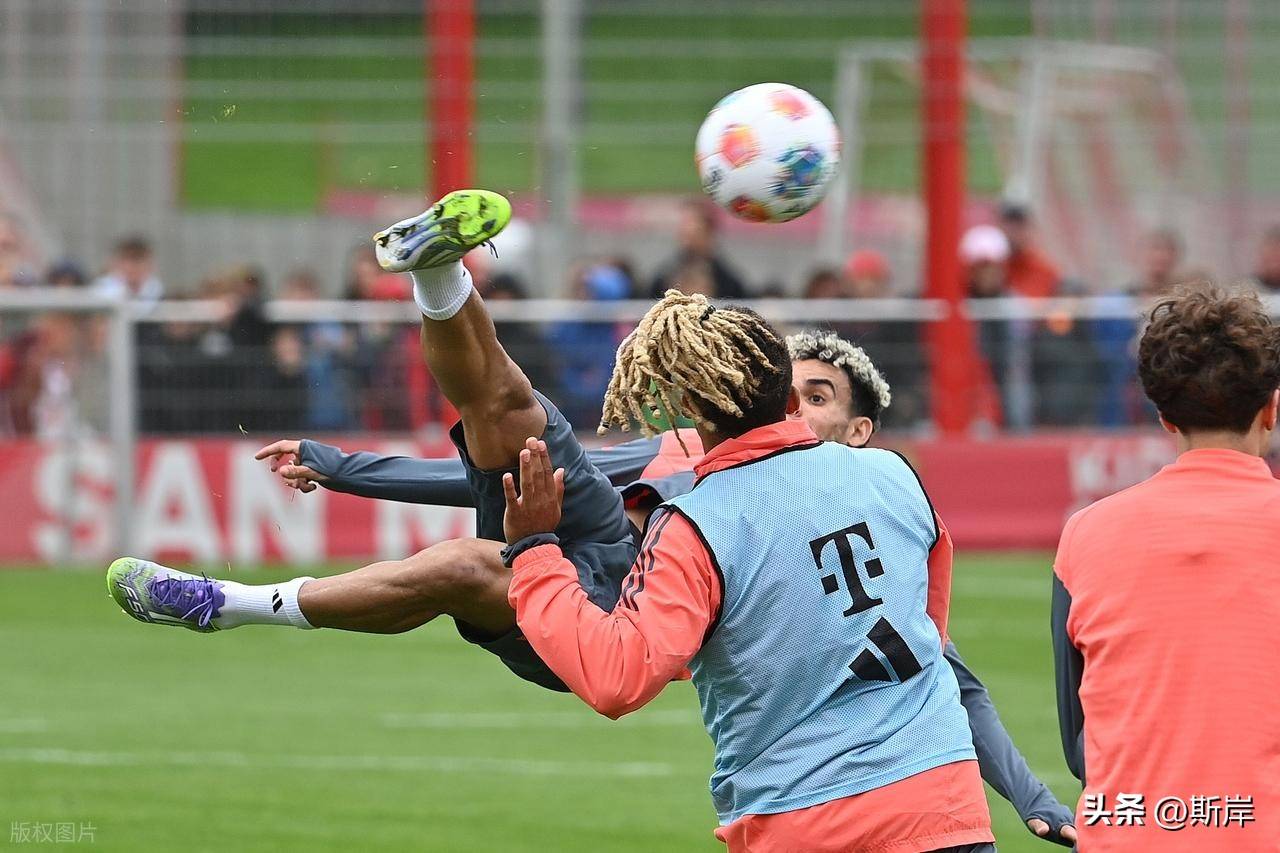 AYX SPORTS-拜仁慕尼黑迎欧超杯关键赛，集结日队长鼓劲，目标明确，更衣室氛围转暖-AYX SPORTS